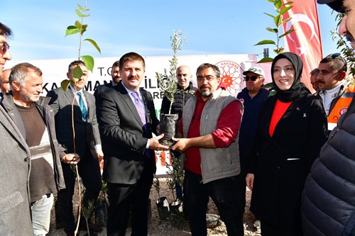 İl Özel İdaresinden Üreticilerimize Meyve Fidanı Desteği