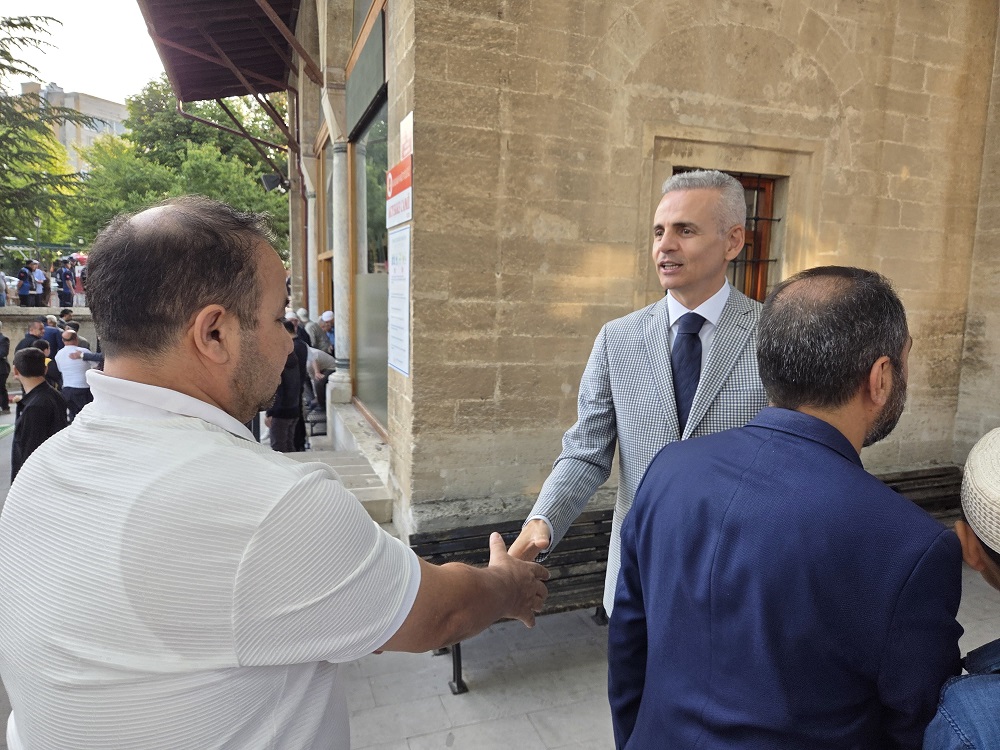 Valimiz Sayın Mehmet Fatih ÇİÇEKLİ, Kurban Bayramı Dolayısıyla Düzenlenen Bayramlaşma Programına Katıldı